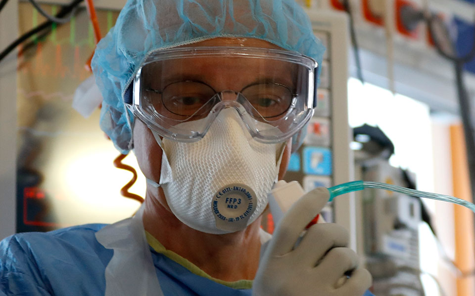 Κορωνοϊός: 6.154 νέα κρούσματα, 70 θάνατοι, 530 διασωληνωμένοι-1