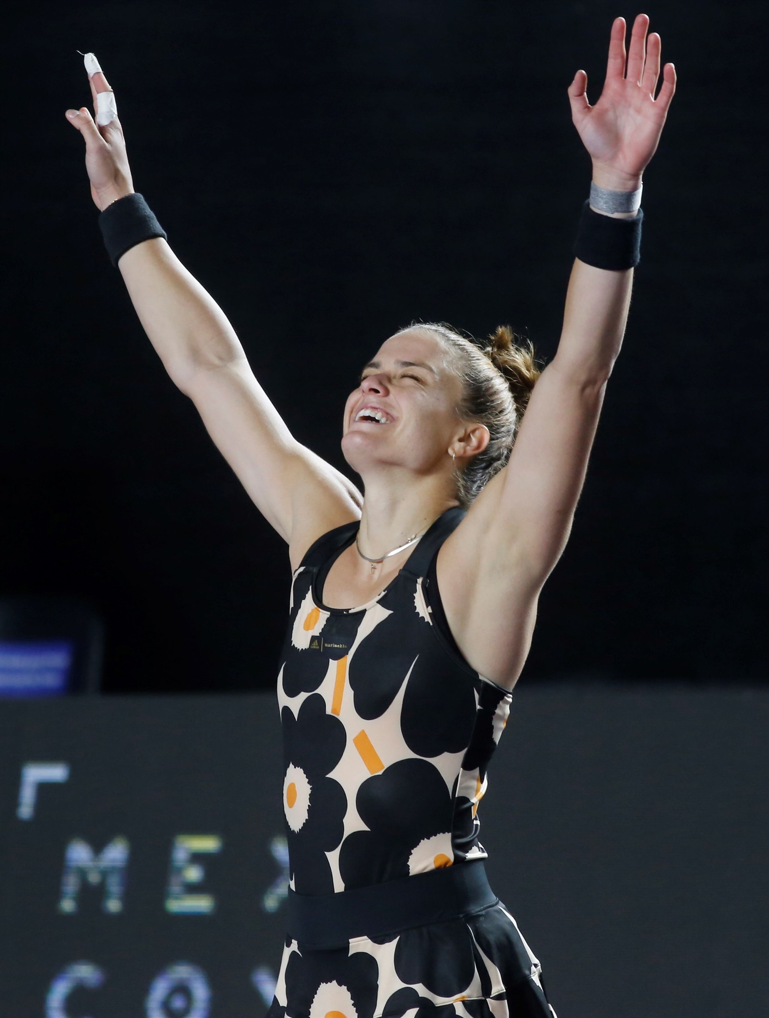 γκρέμισε-ακόμη-ένα-τείχος-η-σάκκαρη-561589579