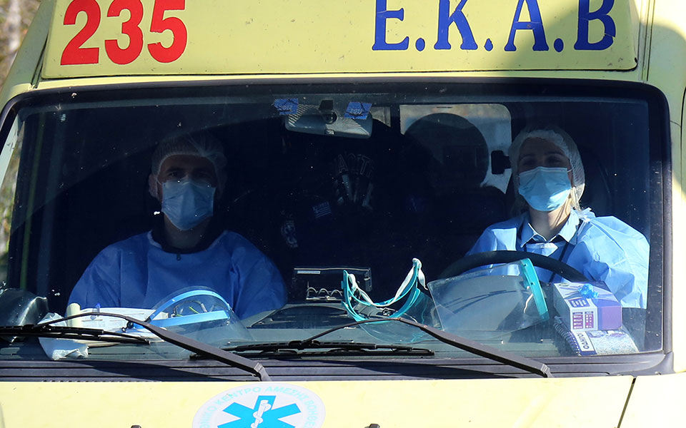 ηλεία-νεκρός-οδηγός-που-παρασύρθηκε-α-561604069