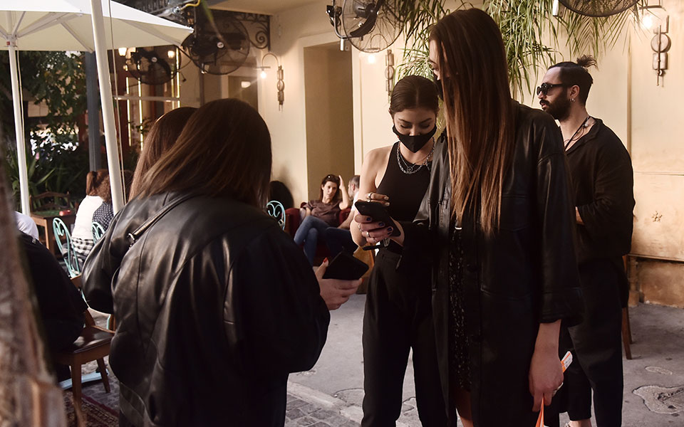 πρόστιμα-122-900-ευρώ-για-παράβαση-των-μέτρω-561585931