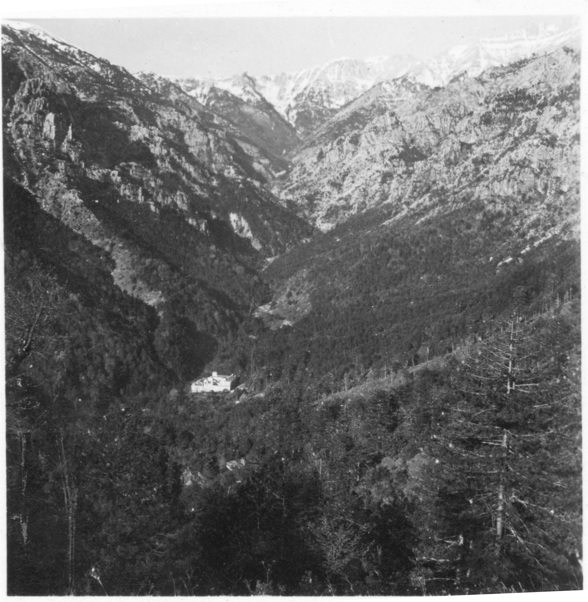 Μια επιστολή «ξαναχτίζει» τη μονή-1