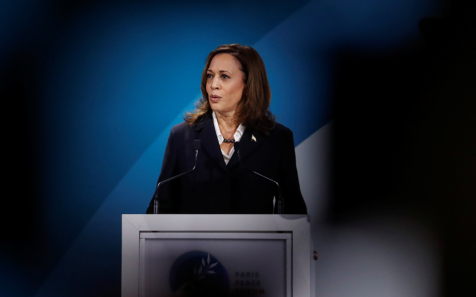 κάμαλα-χάρις-το-καθεστώς-λουκασένκο-ε-561583570