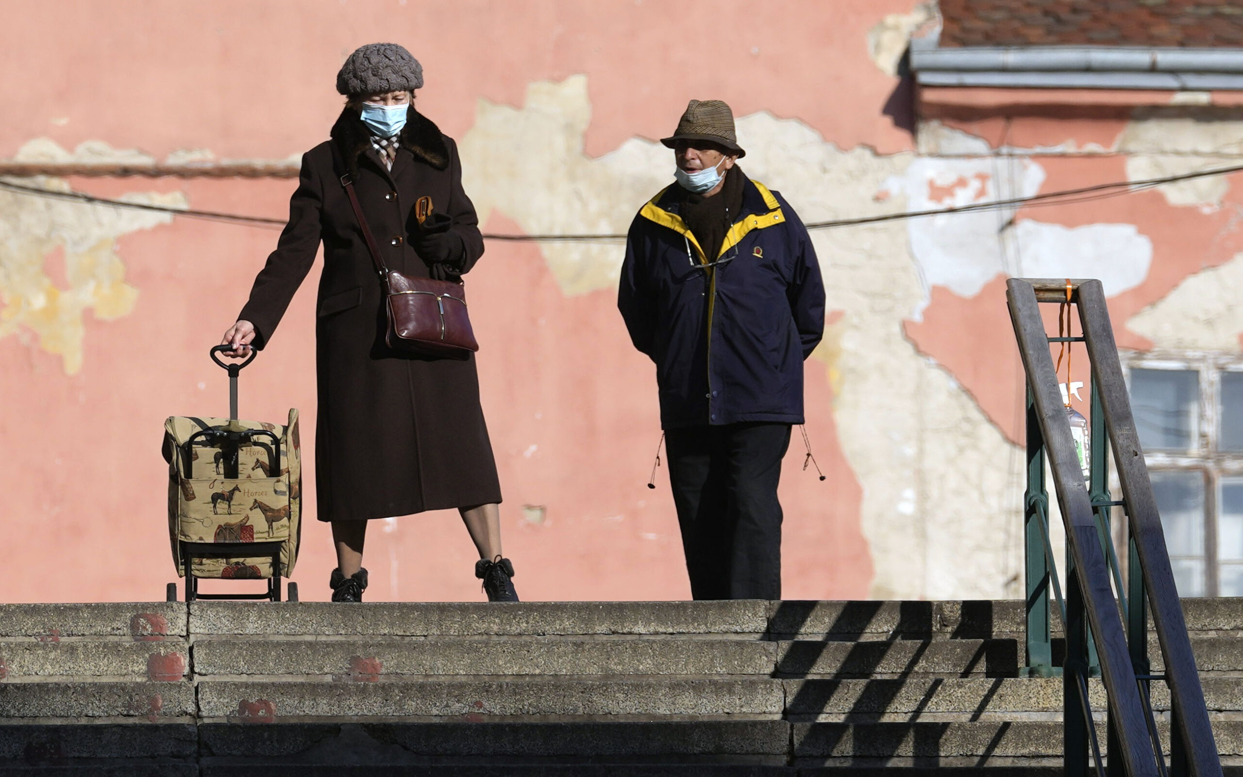 νέα-μέτρα-μητσοτάκης-υποχρεωτικός-561608845