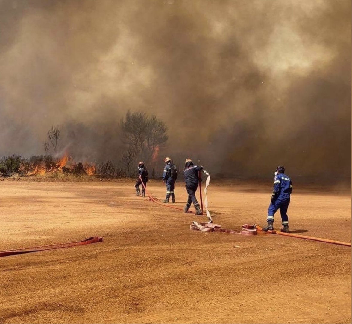 «Ηταν άνιση η μάχη με τις φλόγες στην Αττική»-2