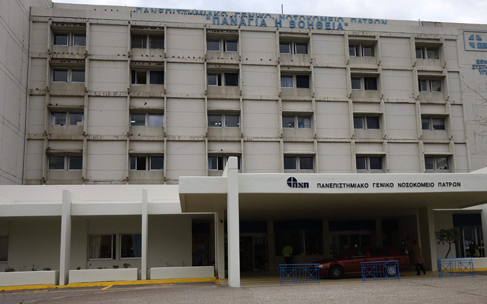 κορωνοϊός-διασωληνωμένο-βρέφος-25-μηνώ-561591775