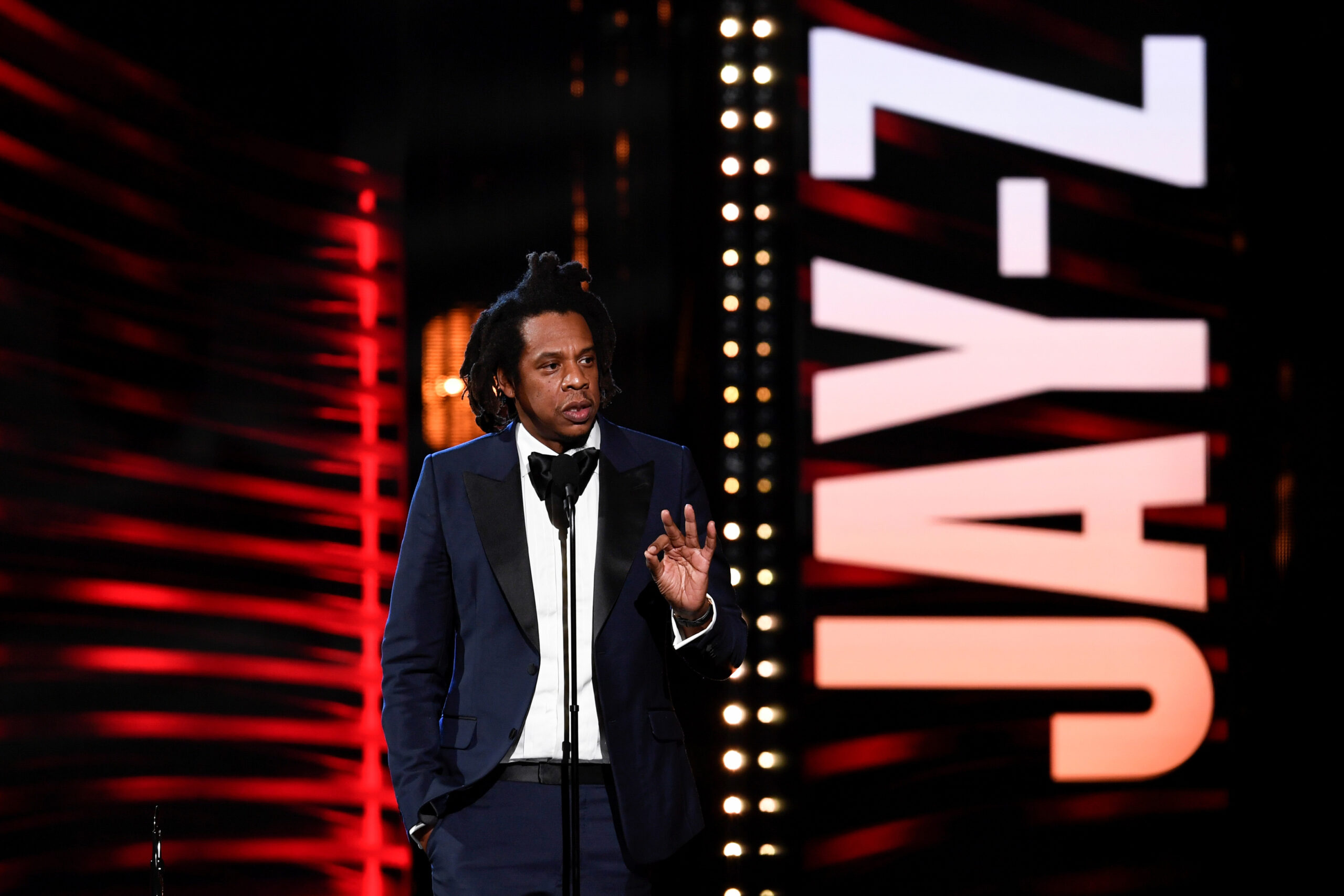 ομπάμα-ο-jay-z-είναι-η-ενσάρκωση-του-αμερικ-561568087