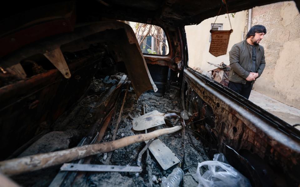 επίθεση-με-μαγνητική-βόμβα-στην-καμπο-561585886