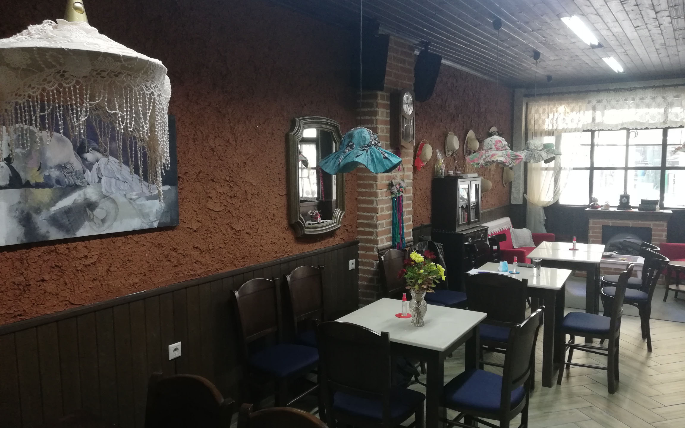 Ένα καφενείο μόνο για γυναίκες στη Φλώρινα-2