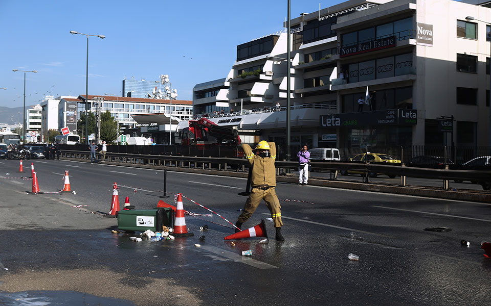 Επεισόδια στη συγκέντρωση πυροσβεστών στην Κηφισίας – Ρίψη χημικών και κρότου λάμψης-2