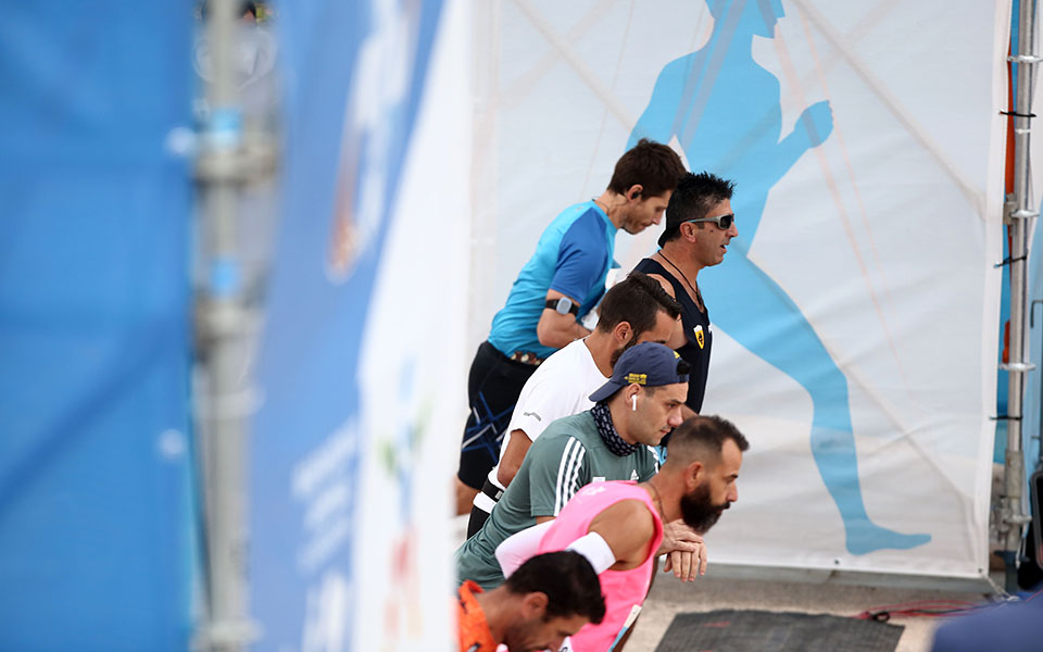 38ος Αυθεντικός Μαραθώνιος: Καρέ-καρέ η χαρά της συμμετοχής-18