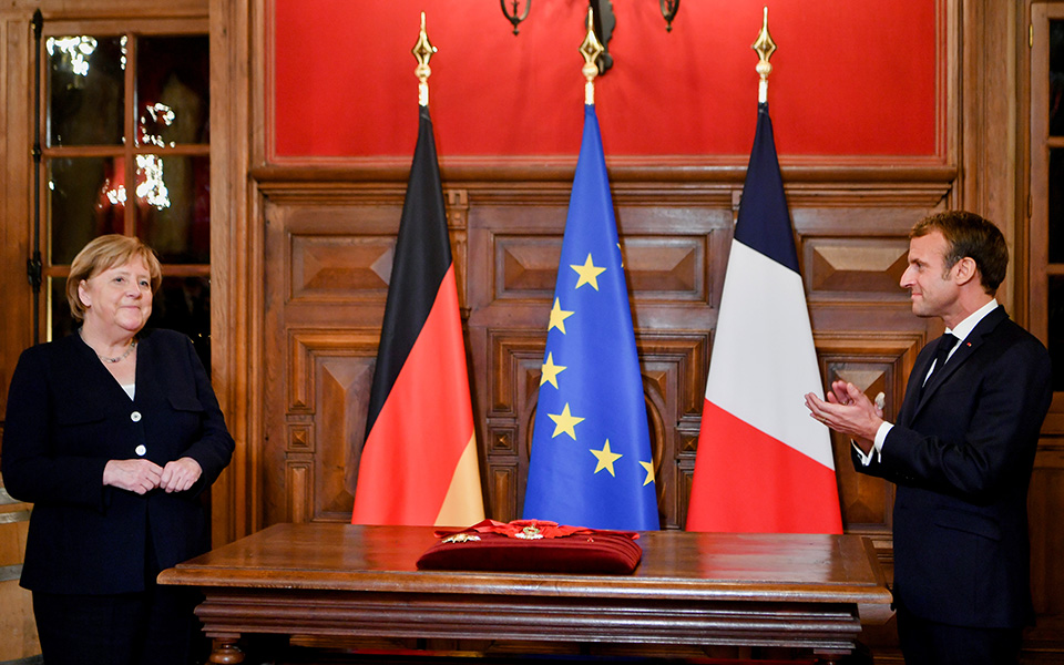 Μέρκελ – Μακρόν: Ο συγκινητικός αποχαιρετισμός τους  (εικόνες)-2