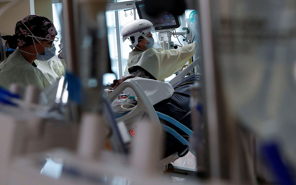 κορωνοϊός-προς-νέο-ρεκόρ-κρουσμάτων-σ-561571183