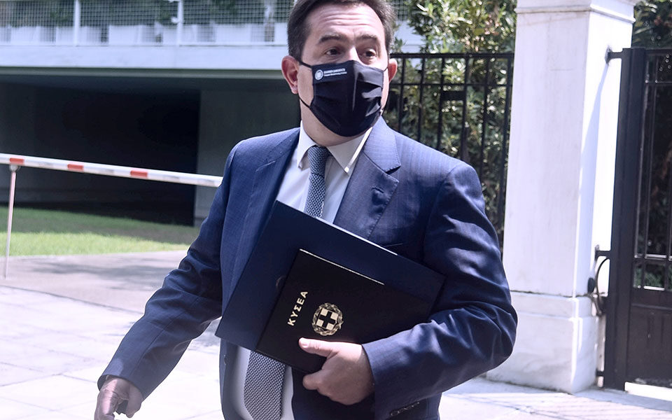 τετ-α-τετ-μηταράκη-σοϊλού-στην-άγκυρα-561567973