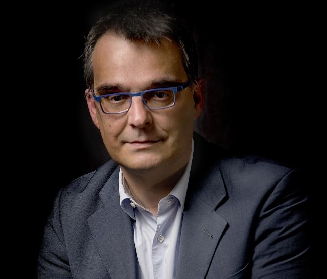 Μετάλλαξη Όμικρον: Yπόγεια κίνηση στην κοινότητα – Οι ειδικοί Γ. Πρασσάς και Γ. Παππάς εξηγούν στην «Κ»-3