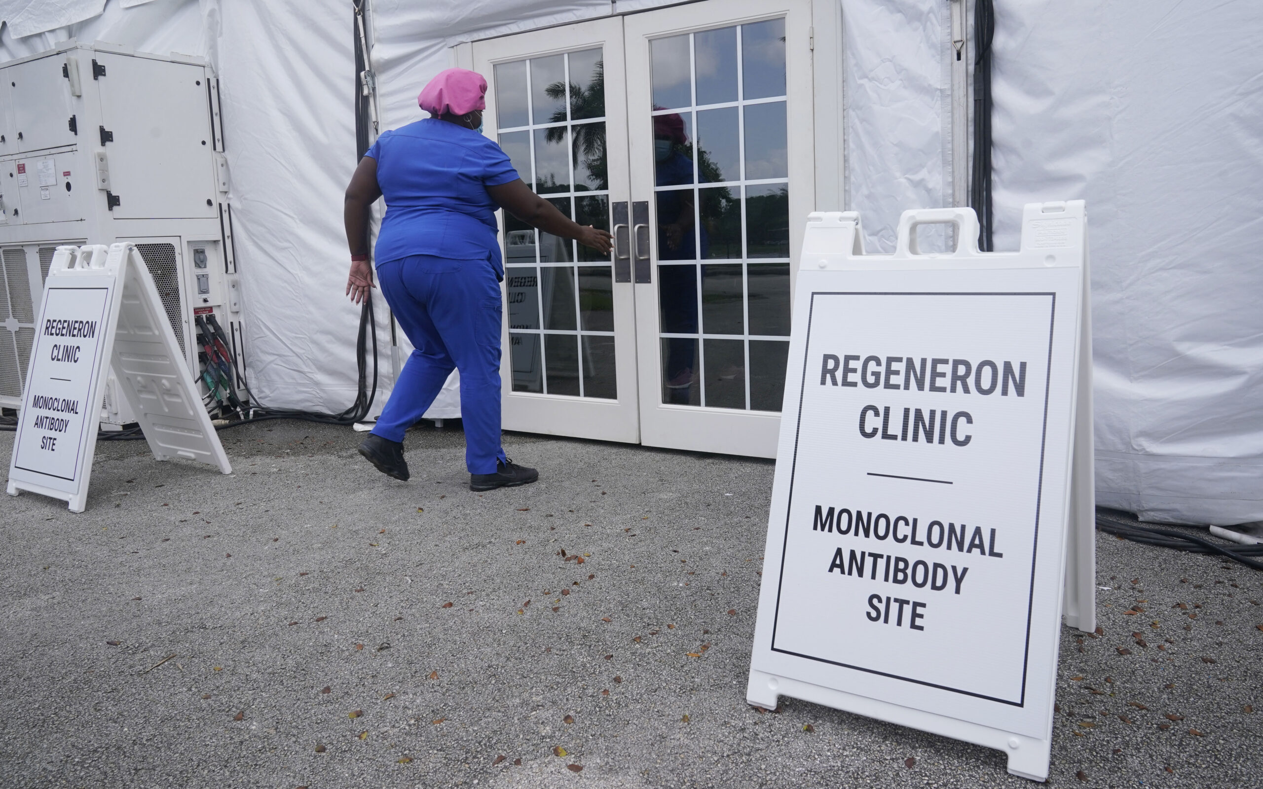 κορωνοϊός-τα-φάρμακα-στη-φαρέτρα-των-ε-561585544