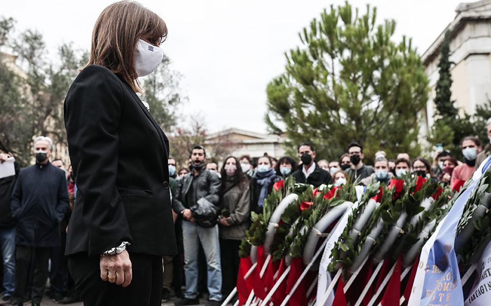 πολυτεχνείο-η-κατερίνα-σακελλαροπού-561590107