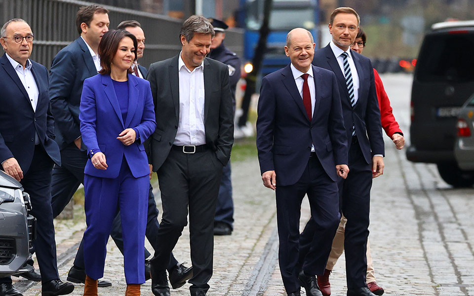 γερμανία-η-νέα-κυβέρνηση-παρουσιάζει-561600649