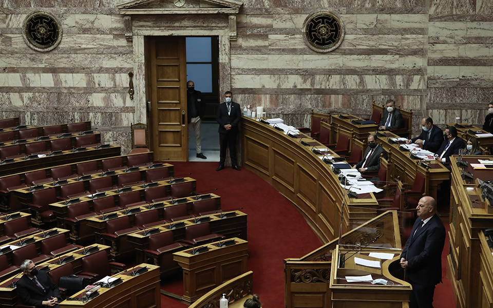 βουλή-υπερψηφίστηκε-ο-νέος-ποινικός-κ-561582085