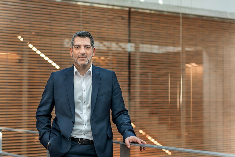 Δωρεάν απεριόριστα data και ομιλία από την Cosmote-1