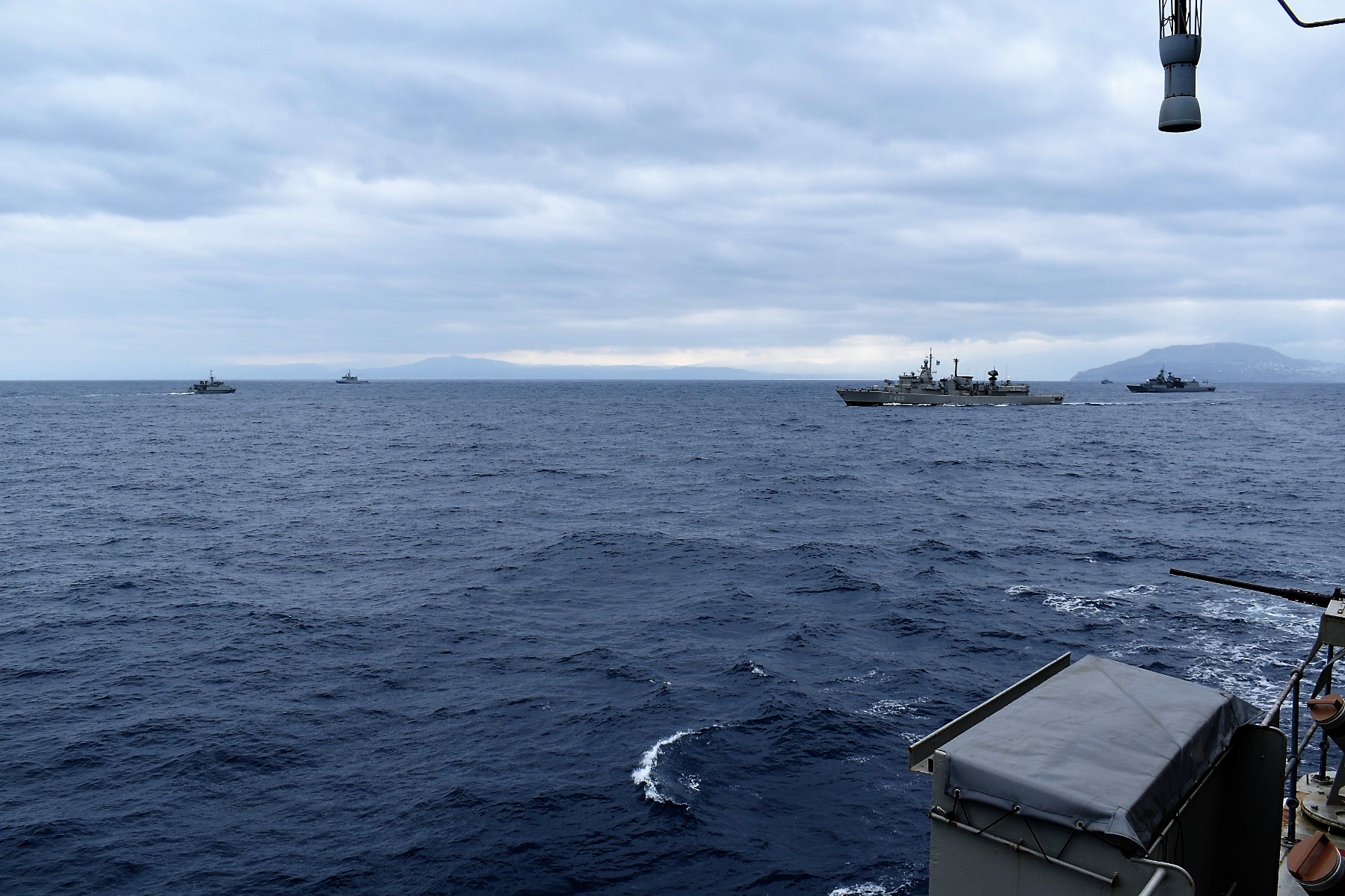 Πολυεθνική άσκηση «Niriis 21»: Αντιμετώπιση απειλών στο Κρητικό Πέλαγος (βίντεο)-2