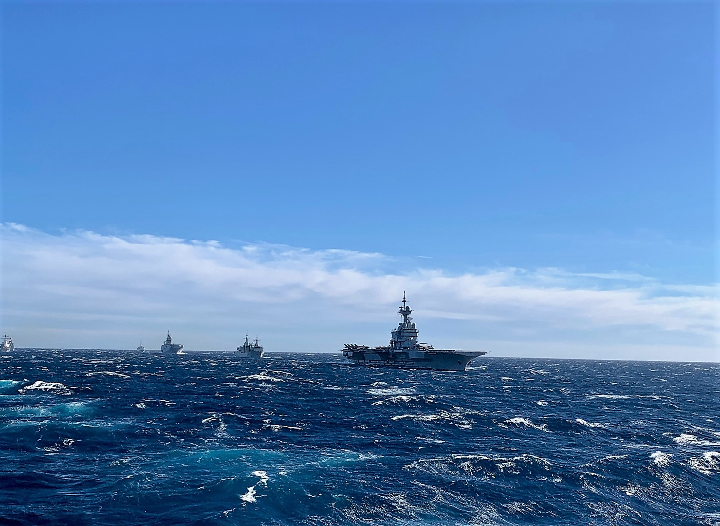 Polaris 2021: Εντυπωσιακές εικόνες από τη γαλλική αεροναυτική άσκηση – Συμμετείχε η φρεγάτα «Αδρίας»-5