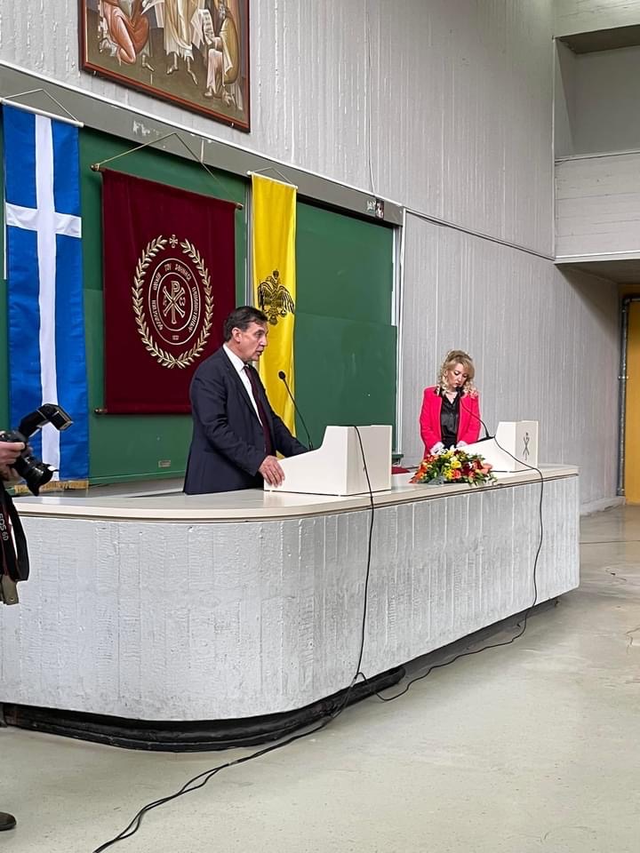 H Θεολογική Σχολή Αθηνών υποδέχεται τους νέους φοιτητές με μια φιλανθρωπική δράση-1