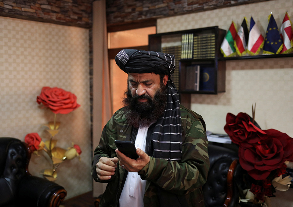 ενας-ρομαντικός-ταλιμπάν-561628357