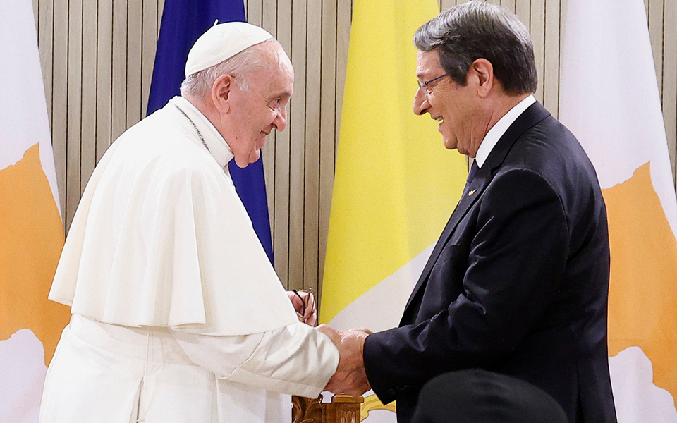 πάπας-φραγκίσκος-απέστειλε-χειρόγρα-561616450