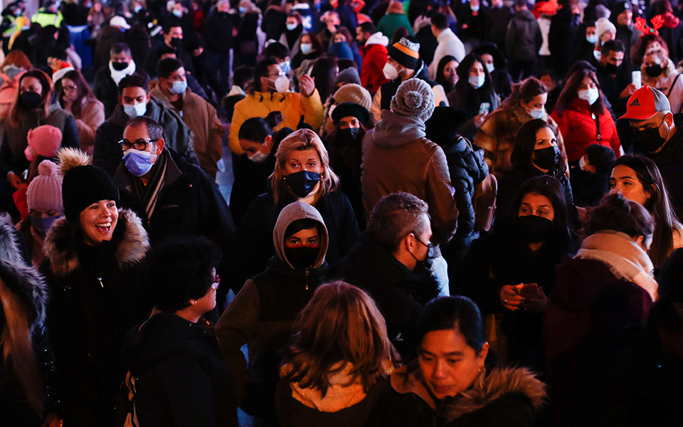 κορωνοϊός-η-μαδρίτη-ζει-χωρίς-περιορι-561631222