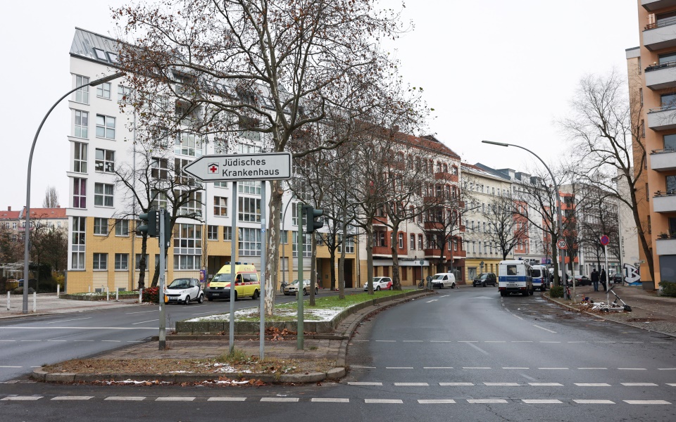 πρώτος-νεκρός-από-τη-μετάλλαξη-όμικρ-561644143