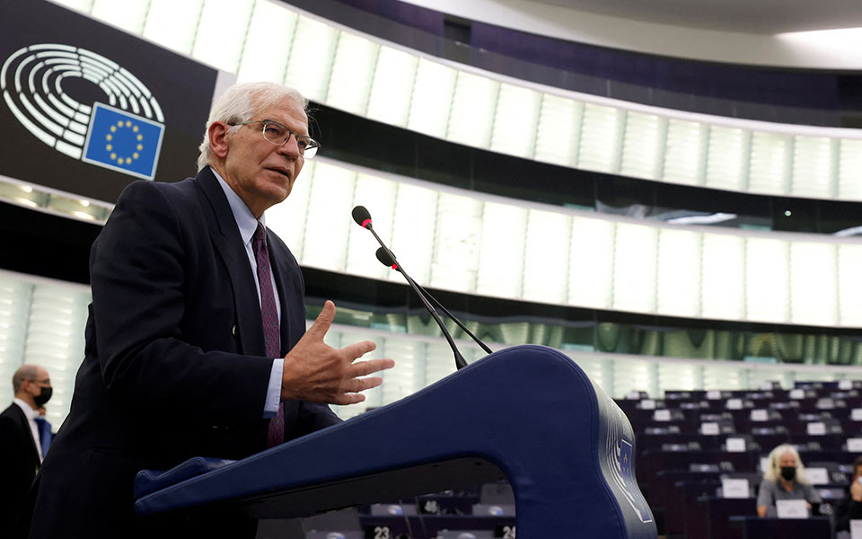 κομισιόν-ενισχύει-το-οπλοστάσιό-της-κ-561629842