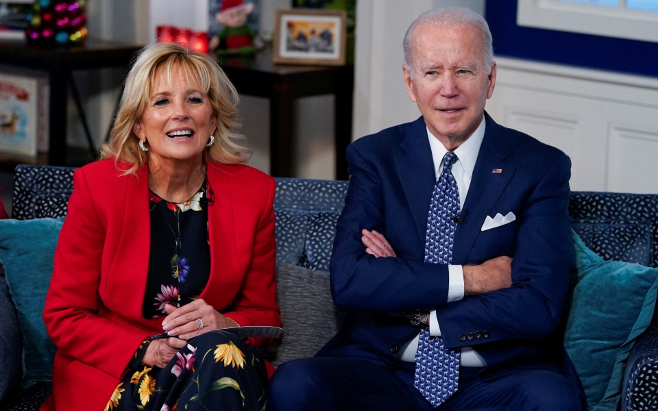 to-χριστουγεννιάτικο-τηλεφώνημα-έκρυβ-561645547