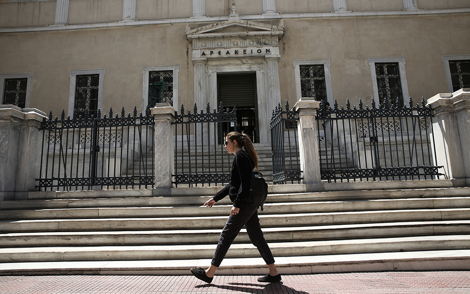 στε-υποχρεωτικός-ο-εμβολιασμός-για-υγ-561613747