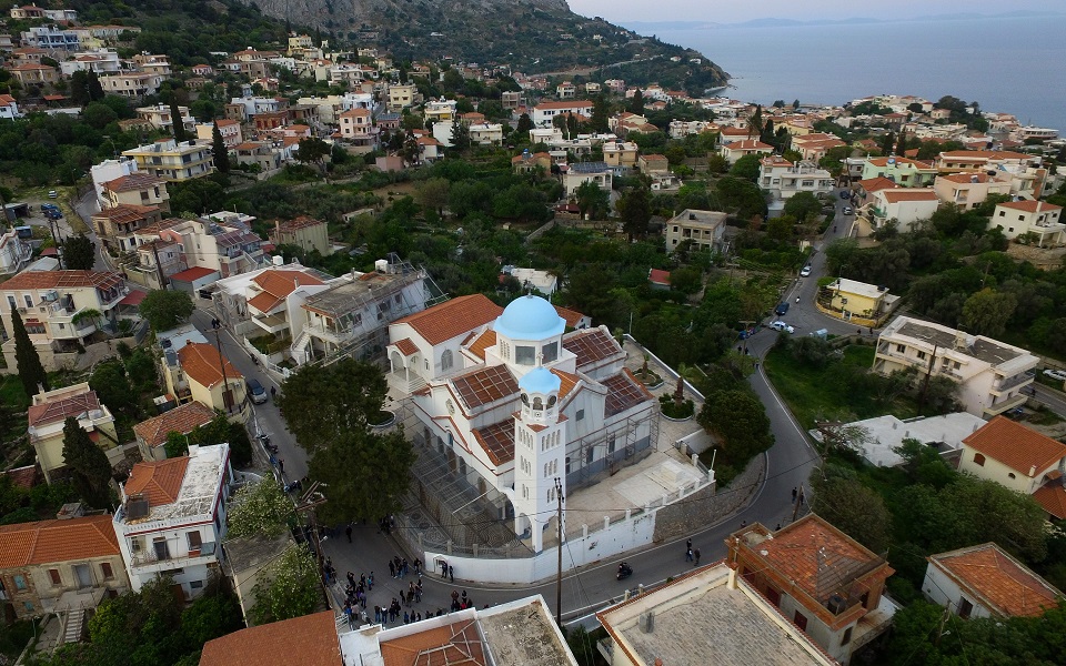 χίος-το-έθιμο-της-φάτνης-στον-βροντάδο-561645448