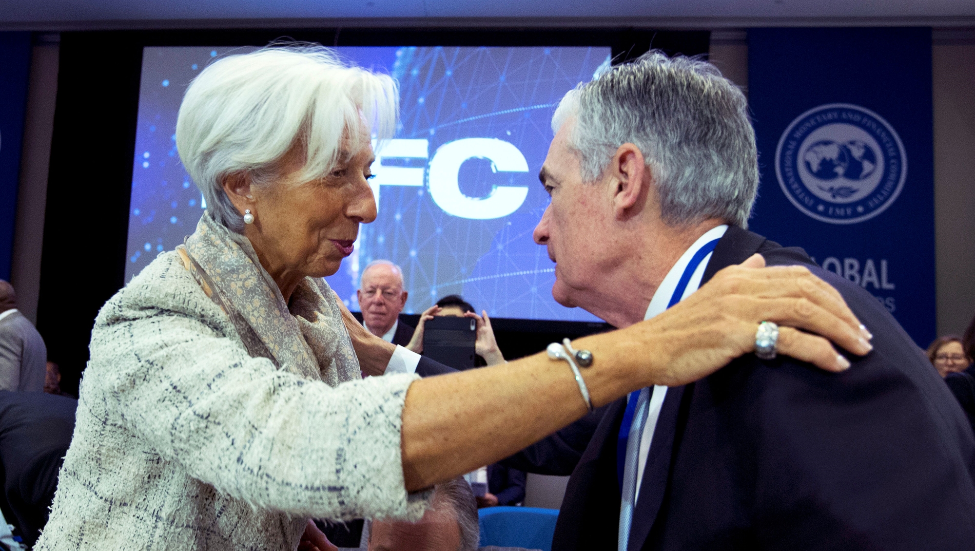γιατί-fed-και-εκτ-έχουν-κι-οι-δύο-δίκιο-για-561615673