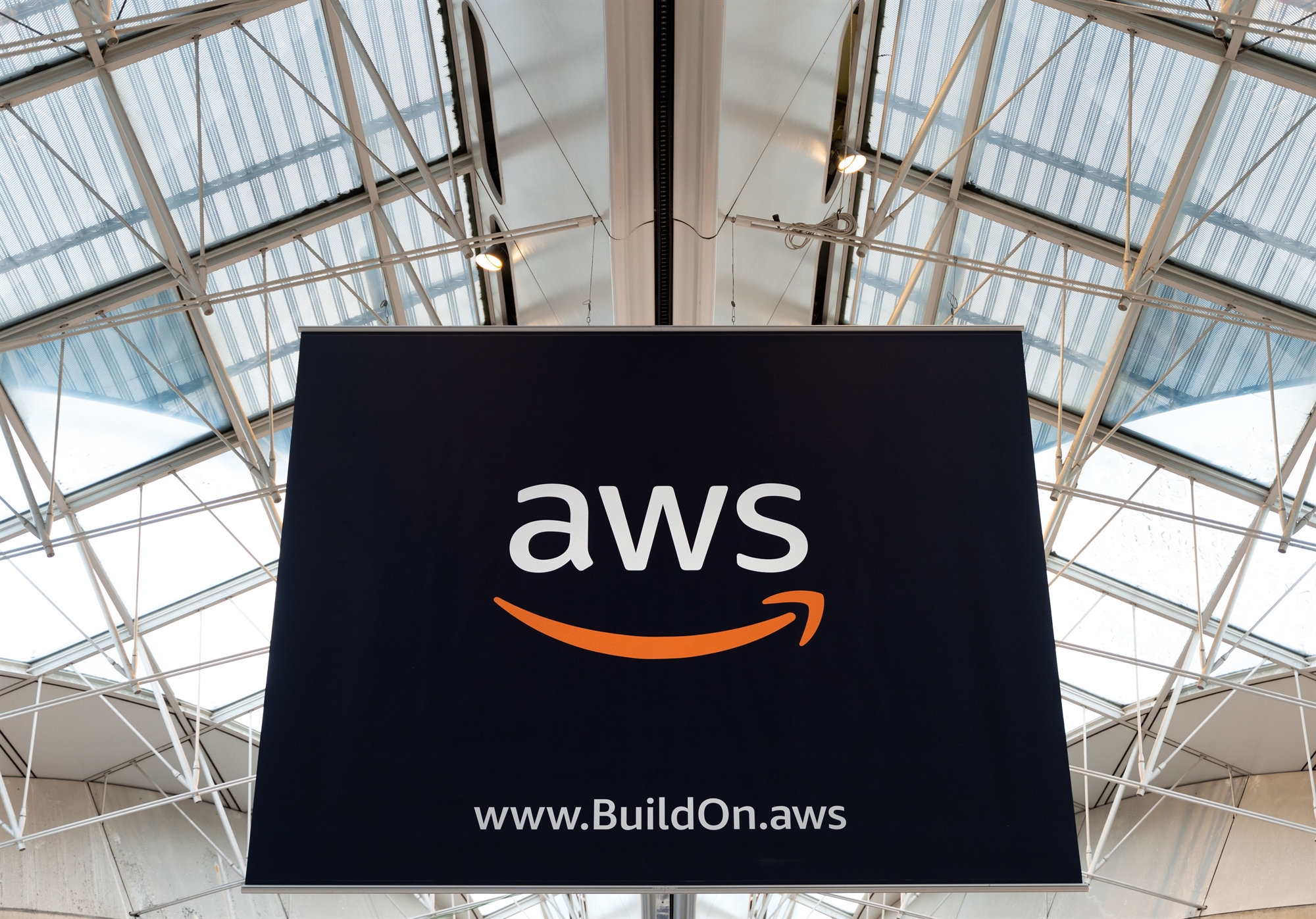 h-amazon-web-εγκαθιστά-τοπική-ζώνη-στην-ελλάδ-561614830