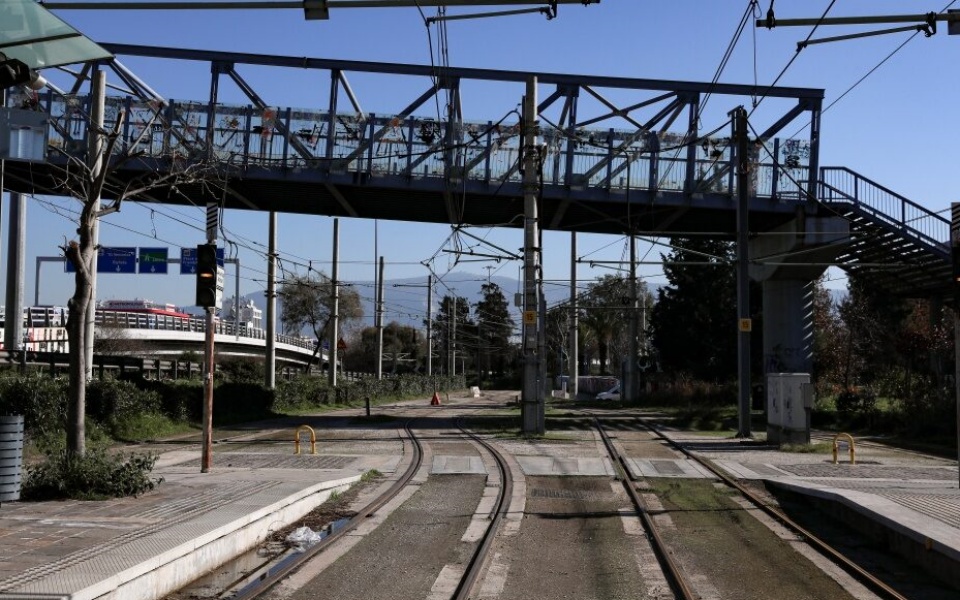 τραμ-φτάνει-στον-πειραιά-από-τις-8-δεκε-561614992