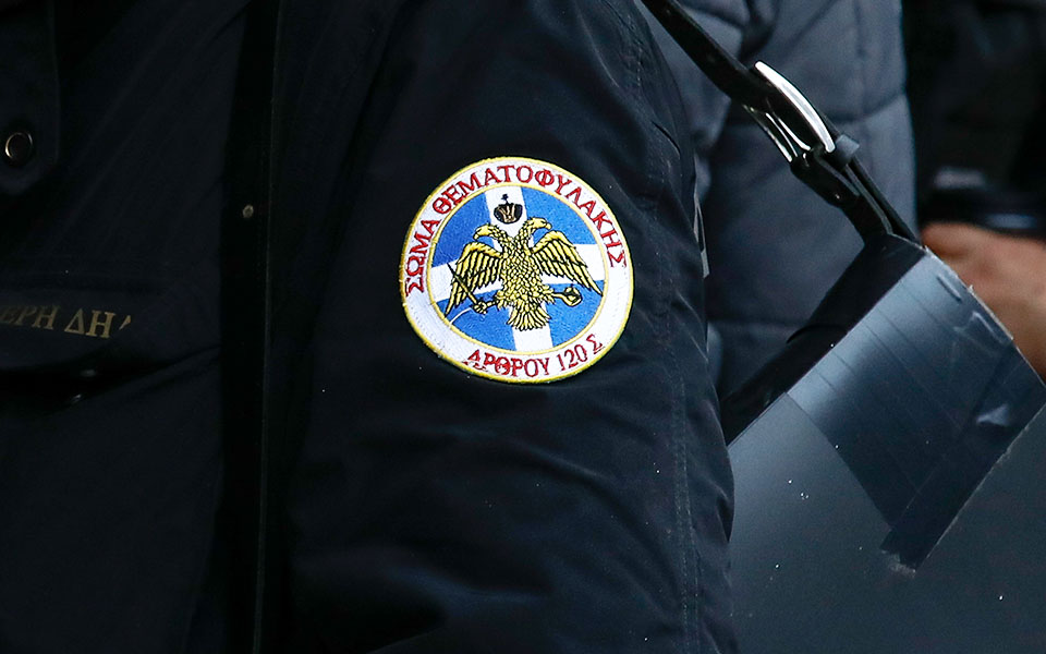 θεματοφύλακες-του-συντάγματος-τρα-561626593