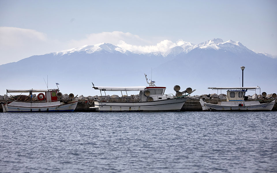 ο-καιρός-αύριο-τοπικές-βροχές-και-χιόν-561629845