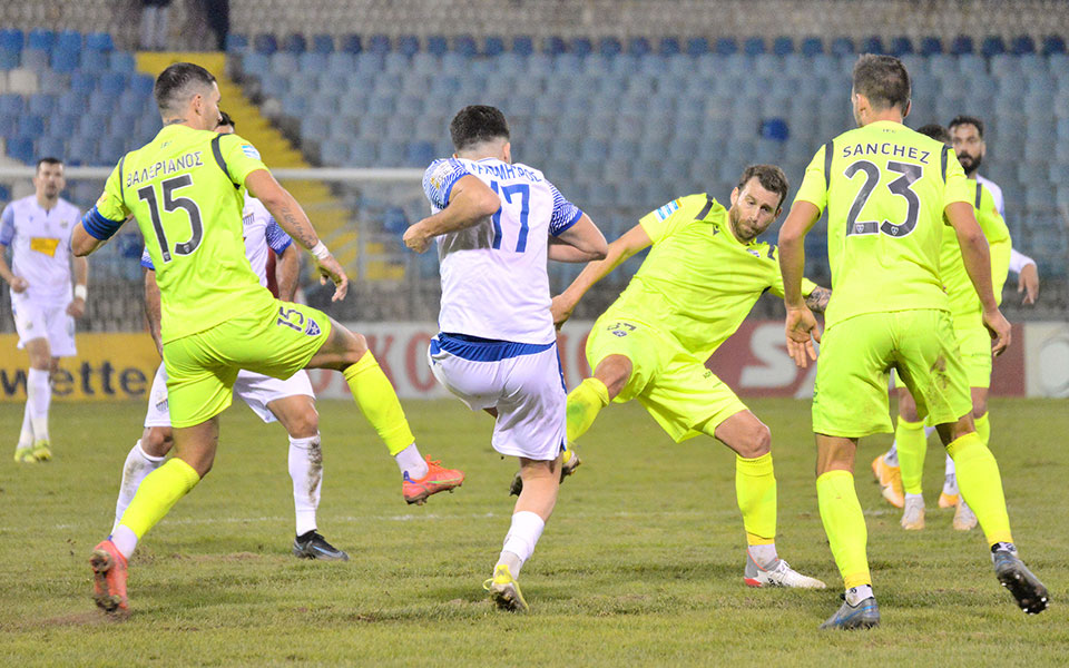 σε-γήπεδο-ντροπή-το-λαμία-ιωνικός-561613495