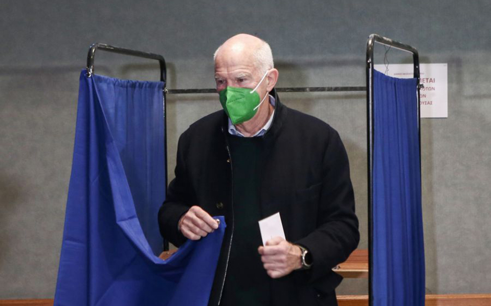 γ-παπανδρέου-θα-κάνει-πάρτι-στη-βουλή-561621025