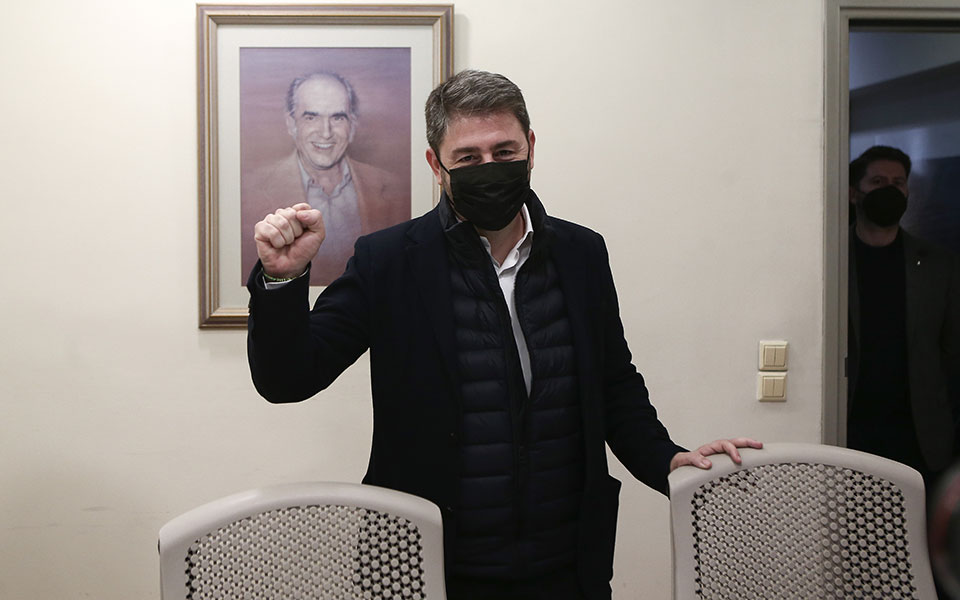 Εκλογές ΚΙΝΑΛ: Στα γραφεία του ΠΑΣΟΚ ο Νίκος Ανδρουλάκης – «Προχωράμε δυναμικά»-1