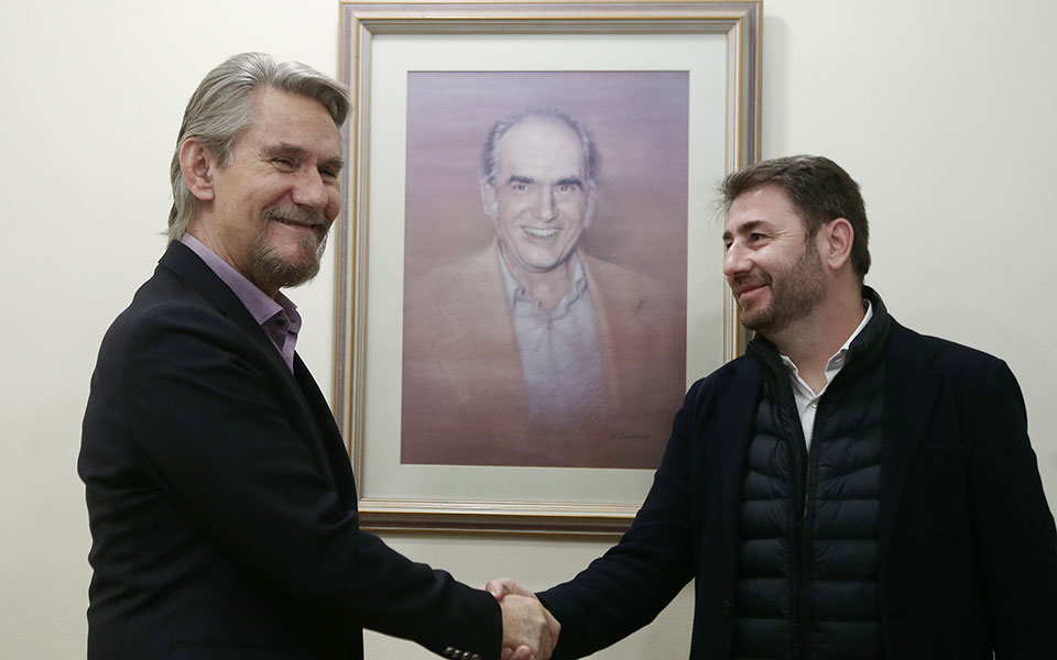 εκλογές-κιναλ-στα-γραφεία-του-πασοκ-ο-ν-561627811