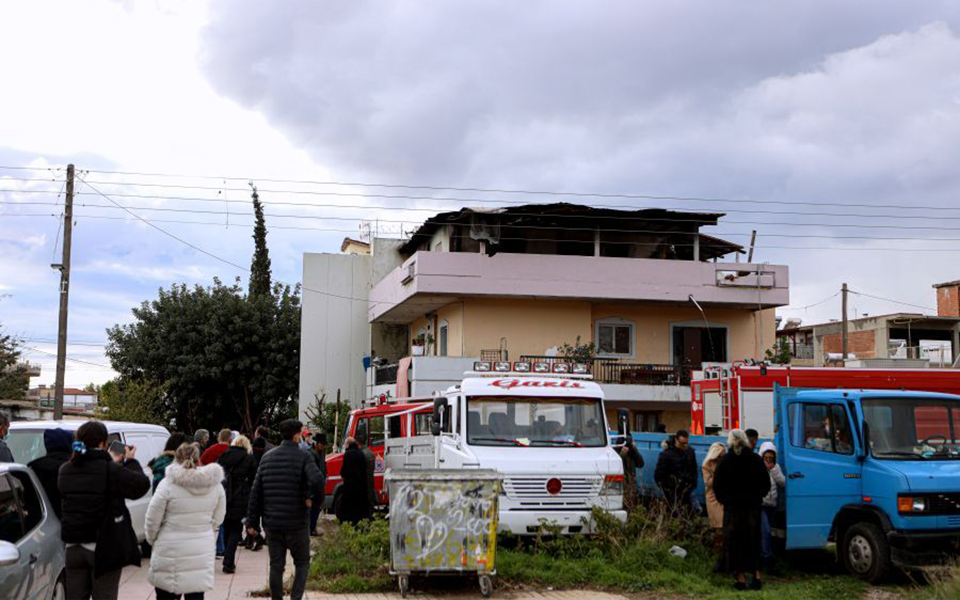 Τραγωδία στο Καματερό: Δύο νεκρά παιδιά μετά από φωτιά σε σπίτι-2