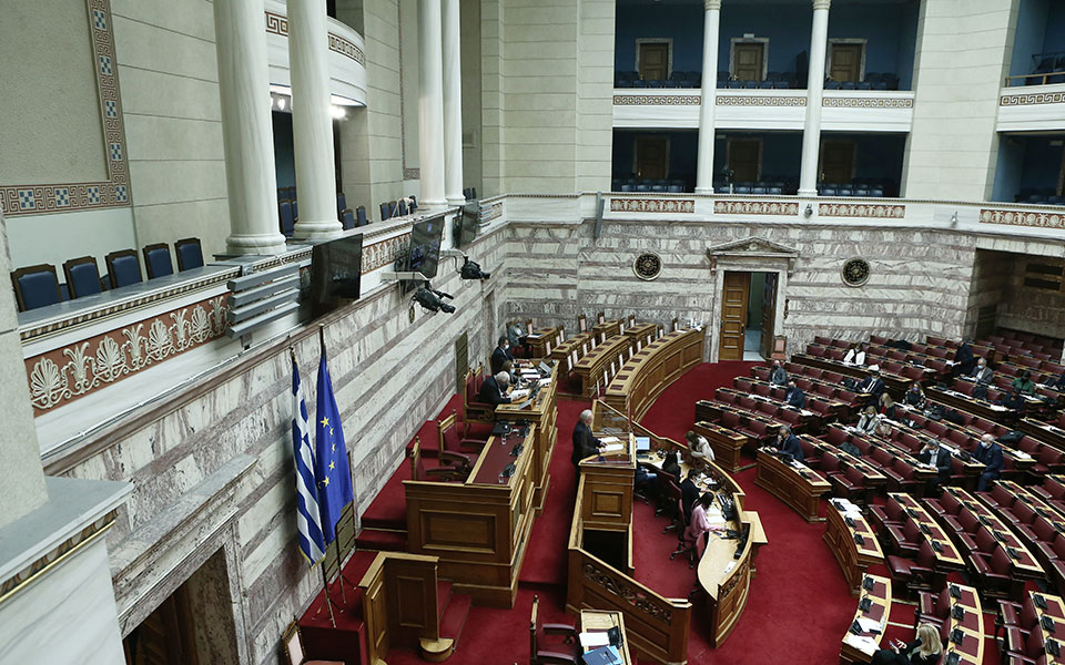 φουντώνει-η-μάχη-του-προϋπολογισμού-561632494