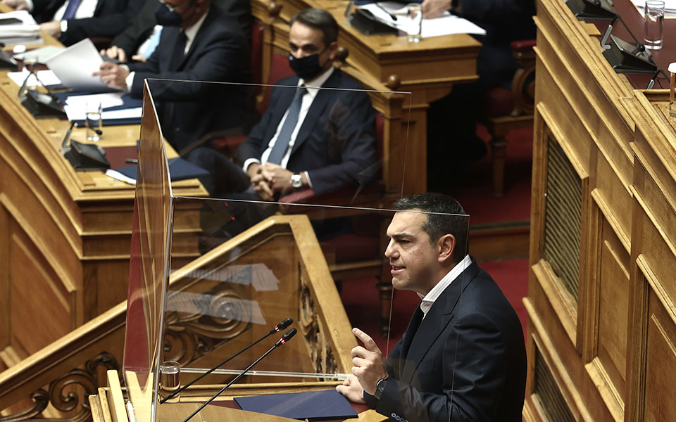 τσίπρας-στη-βουλή-ζήτησε-παραίτηση-μη-561637294