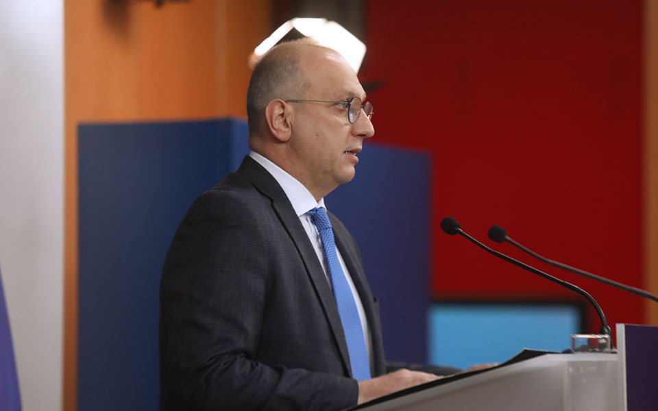 οικονόμου-πιθανή-χρονική-μετάθεση-τω-561649309