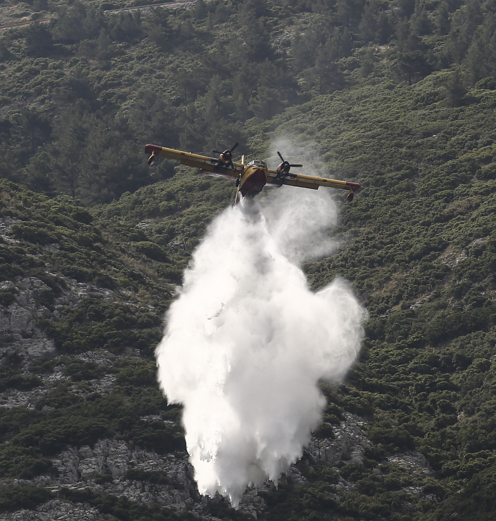 υπεγράφη-η-συμφωνία-για-δύο-canadair-561631897