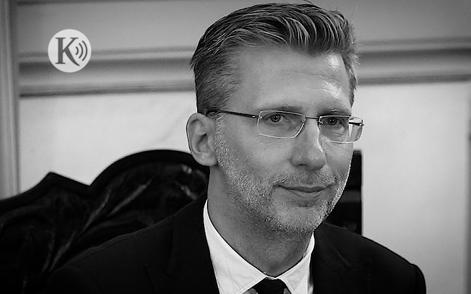 ράδιο-κ-και-οι-μισοί-αν-κάνουν-το-εμ-561611821