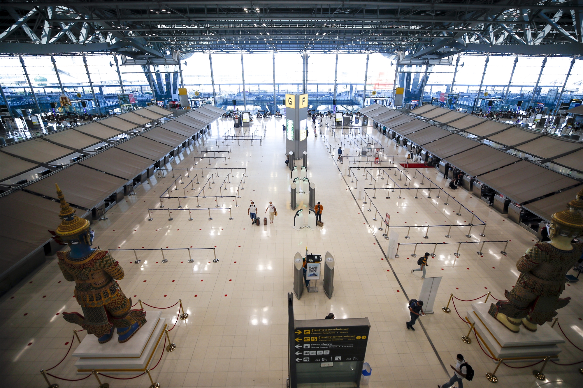 μετάλλαξη-όμικρον-παρέλυσαν-τα-αερ-561646990